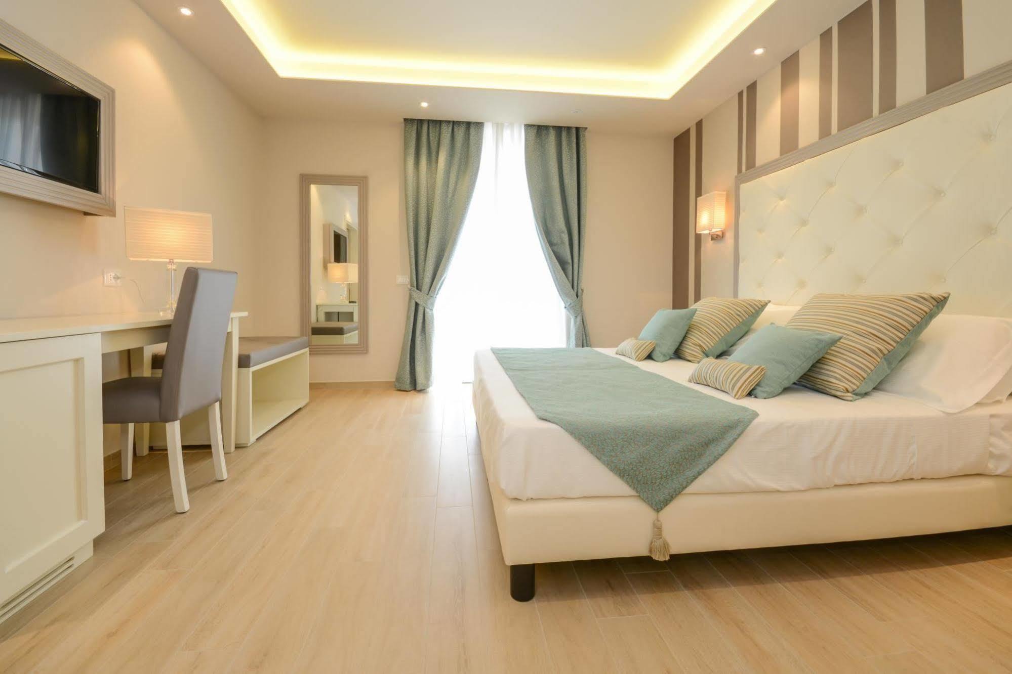 Villa Garuti Village ปาเดงเก ซุล การ์ดา ภายนอก รูปภาพ