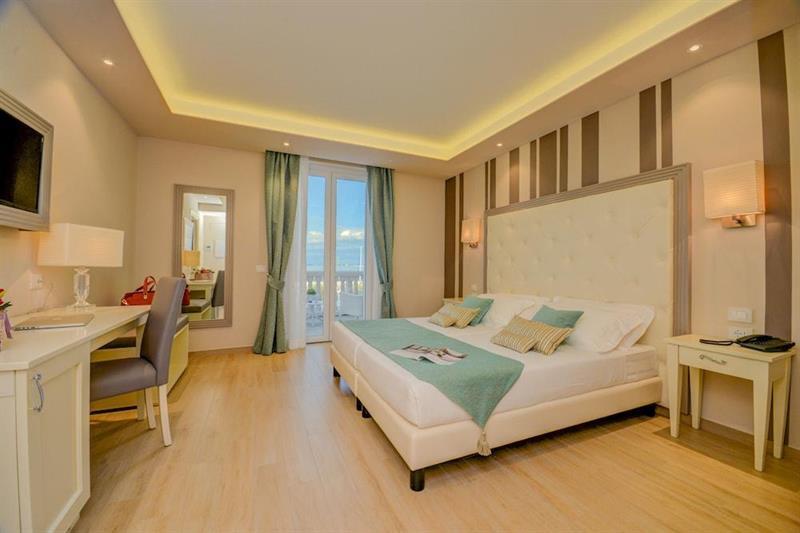 Villa Garuti Village ปาเดงเก ซุล การ์ดา ภายนอก รูปภาพ